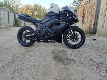 2004 Yamaha YZF-R1, чёрный, 600000 рублей, вид 1