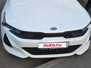 2020 Kia K5 III, белый, 2200000 рублей, вид 1
