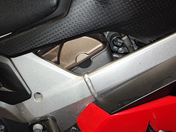 2015 Honda VFR 800, красный, 600000 рублей - вид 14