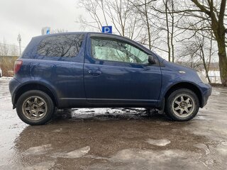 2002 Toyota Yaris I, синий, 240000 рублей, вид 4