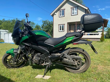 2021 Bajaj Dominar 400, зелёный, 435000 рублей, вид 1