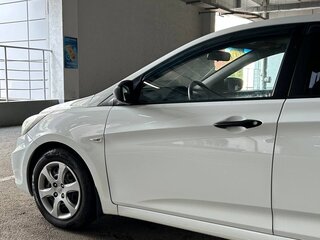 2014 Hyundai Solaris I, белый, 855000 рублей, вид 5