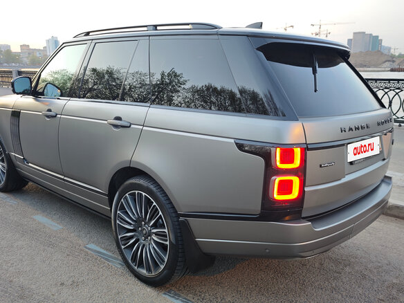 2018 Land Rover Range Rover IV Рестайлинг, бежевый, 7999908 рублей - вид 17