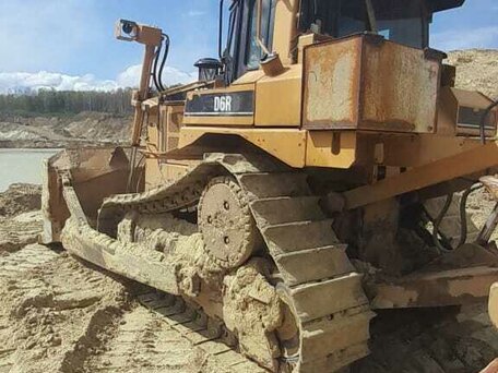 2007 Caterpillar D6, жёлтый, 8500000 рублей, вид 2