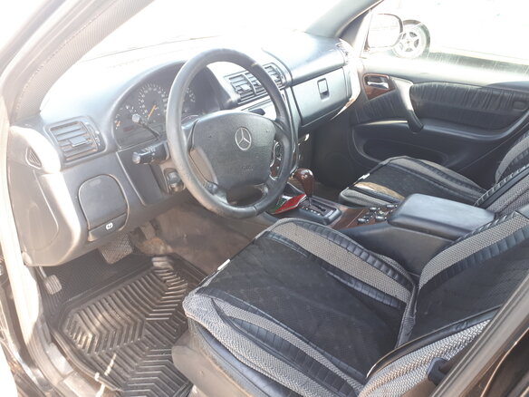 2000 Mercedes-Benz M-Класс 430 I (W163), чёрный - вид 5
