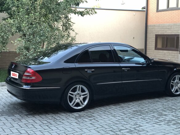 2004 Mercedes-Benz E-Класс 200 III (W211, S211), чёрный, 1150000 рублей - вид 9