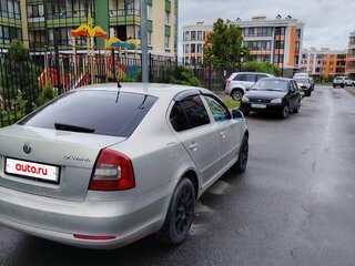 2013 Skoda Octavia DSG7 II (A5) Рестайлинг, серебристый, 900000 рублей, вид 5