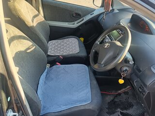 2010 Toyota Vitz II (XP90), чёрный, 350000 рублей, вид 5