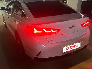 2019 Hyundai Sonata VII (LF) Рестайлинг, белый, 2050000 рублей, вид 5