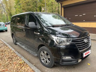 2018 Hyundai H-1 II Рестайлинг 2, чёрный, 3100000 рублей, вид 1