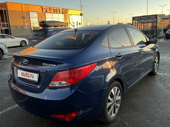 2015 Hyundai Solaris I Рестайлинг, синий, 1050000 рублей - вид 3