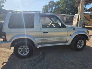 1993 Mitsubishi Pajero II, серебристый, 680000 рублей, вид 4
