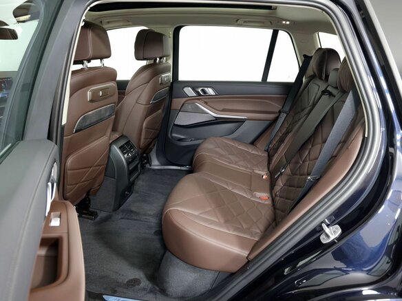 2026 BMW X5 Long 30Li IV (G05/G18) Рестайлинг, чёрный, 10280000 рублей - вид 5