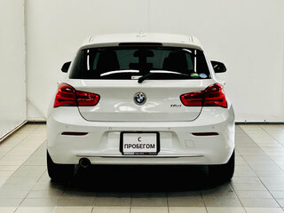 2015 BMW 1 серии 118i II (F20/F21) Рестайлинг, белый, 1400000 рублей, вид 4