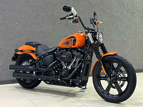 2025 Harley-Davidson Street Bob, оранжевый, 1690000 рублей