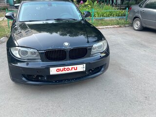 2011 BMW 1 серии 116i I (E81/E82/E87/E88) Рестайлинг, чёрный, 500000 рублей, вид 1