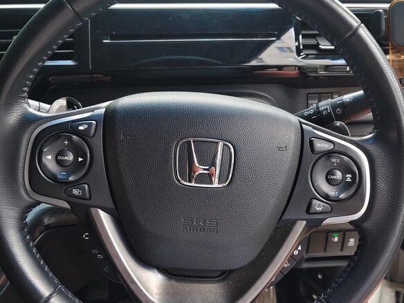 2019 Honda Stepwgn Spada V Рестайлинг, белый - вид 6