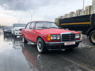 1984 Mercedes-Benz W123 200 5-speed, красный, 1450000 рублей, вид 3