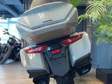 2026 Honda GL 1800 Gold Wing, белый, 4950000 рублей, вид 5