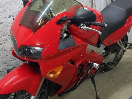 2001 Honda VFR 800, красный, 500000 рублей, вид 2