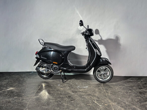 2025 Vespa VXL 125, чёрный, 420000 рублей - вид 3
