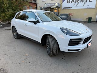 2020 Porsche Cayenne III, белый, 7300000 рублей, вид 4