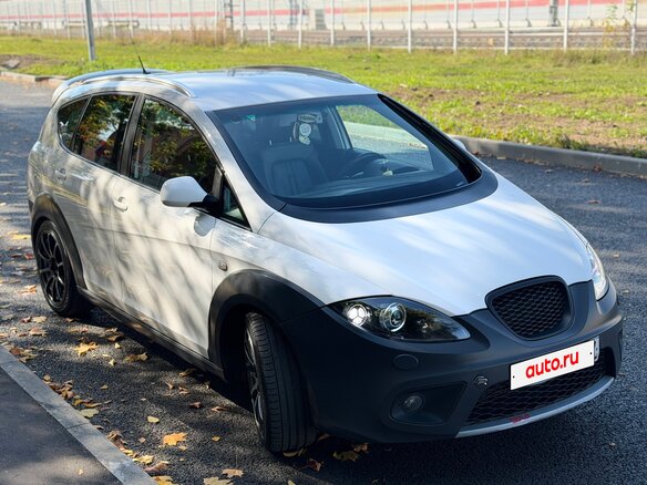 2011 SEAT Altea Freetrack I Рестайлинг, белый - вид 2