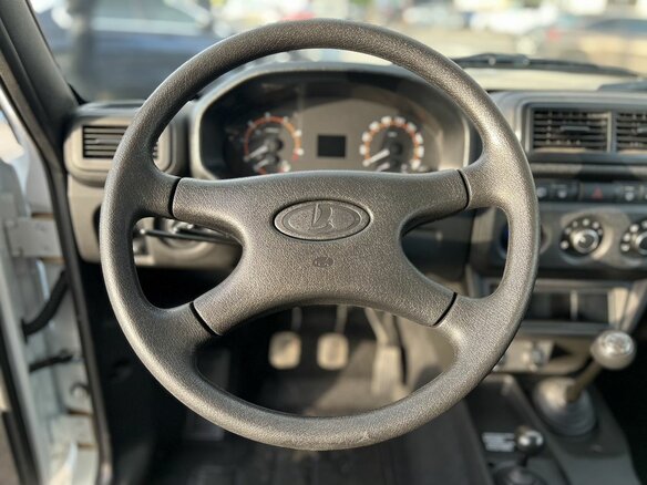 2026 Lada (ВАЗ) Niva Legend I, белый - вид 11