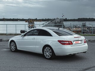 2010 Mercedes-Benz E-Класс 350 IV (W212, S212, C207), белый, 1150000 рублей, вид 3