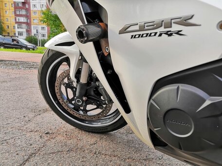 2010 Honda CBR 1000 RR/RA Fireblade, белый, 1000000 рублей, вид 5
