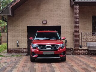 2022 Kia Seltos I, красный, 2490000 рублей, вид 2
