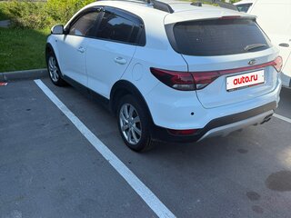 2020 Kia Rio X-Line IV, белый, 920000 рублей, вид 3