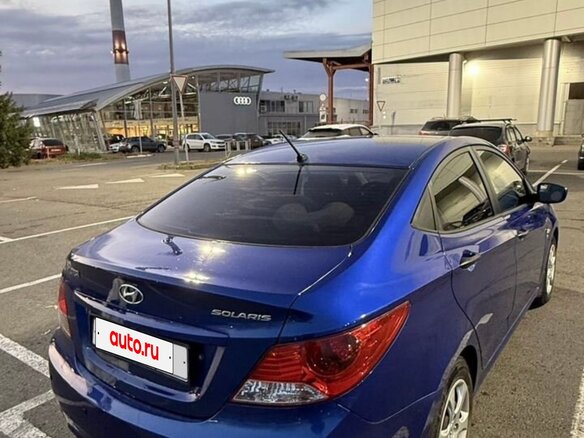2011 Hyundai Solaris I, синий, 680000 рублей - вид 5