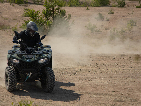 2024 CFMoto CFORCE 400L EPS, чёрный, 642532 рублей - вид 15
