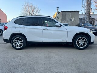 2013 BMW X1 20i I (E84) Рестайлинг, белый, 1390000 рублей, вид 4