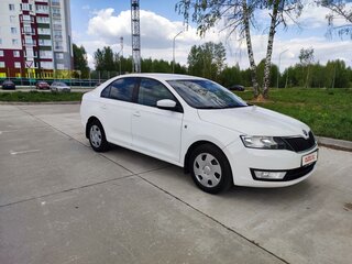 2014 Skoda Rapid I, белый, 900000 рублей, вид 1