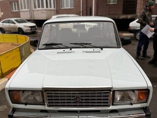 2005 Lada (ВАЗ) 2107, белый, 230000 рублей, вид 2