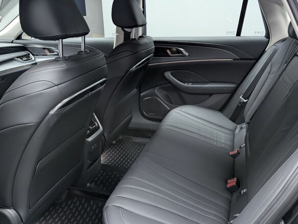 2025 Hongqi H5 II, чёрный - вид 9