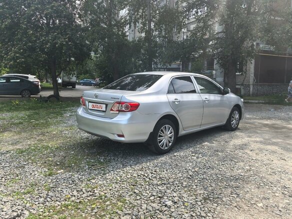 2013 Toyota Corolla X (E140, E150) Рестайлинг, серый, 970000 рублей - вид 4