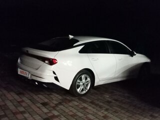 2021 Kia K5 III, белый, 2100000 рублей, вид 3