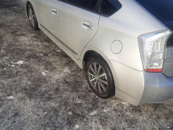 2011 Toyota Prius III Рестайлинг (XW30), серый, 1100000 рублей - вид 6