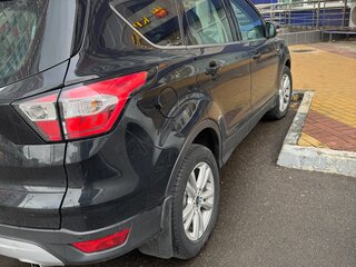 2018 Ford Kuga II Рестайлинг, чёрный, 1885000 рублей, вид 4