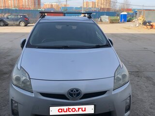 2011 Toyota Prius III Рестайлинг (XW30), серый, 700000 рублей, вид 1