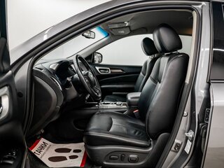 2015 Nissan Pathfinder IV, серый, 1950000 рублей, вид 5