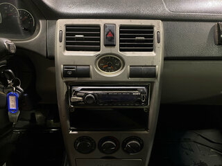 2010 Lada (ВАЗ) Priora I, белый, 190000 рублей, вид 4