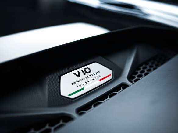 2020 Lamborghini Huracán I Рестайлинг, серый - вид 32