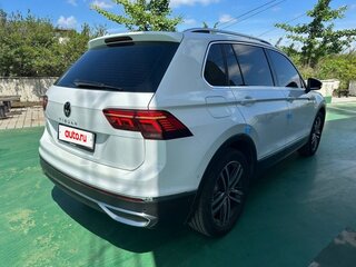 2022 Volkswagen Tiguan II Рестайлинг, белый, 2099100 рублей, вид 4