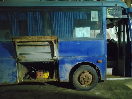 2009 Hyundai Aero Town, синий, 350000 рублей, вид 2