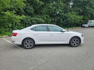 2016 Skoda Superb III, белый, 1550000 рублей, вид 4