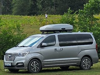 2019 Hyundai Grand Starex I Рестайлинг 2, серебристый, 4500000 рублей, вид 4